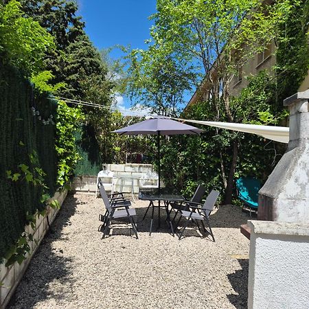 Cool Basement Studio In Hosts House With Private Terrace And Bbq Zizur Mayor Extérieur photo