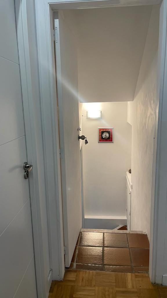 Cool Basement Studio In Hosts House With Private Terrace And Bbq Zizur Mayor Extérieur photo